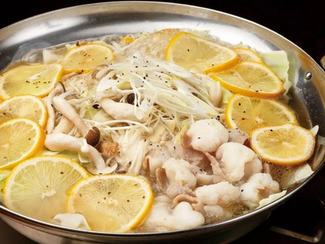 Irresistible foods for the upcoming season! 5 restaurants that have delicious offal hotpot which has piping hot and plump textures / Fukuoka