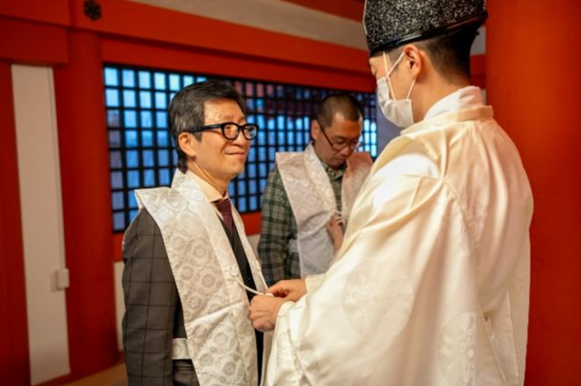 Enjoy a specialexperience at shrines and temples which have been registered as World HeritageSites and National Treasures
