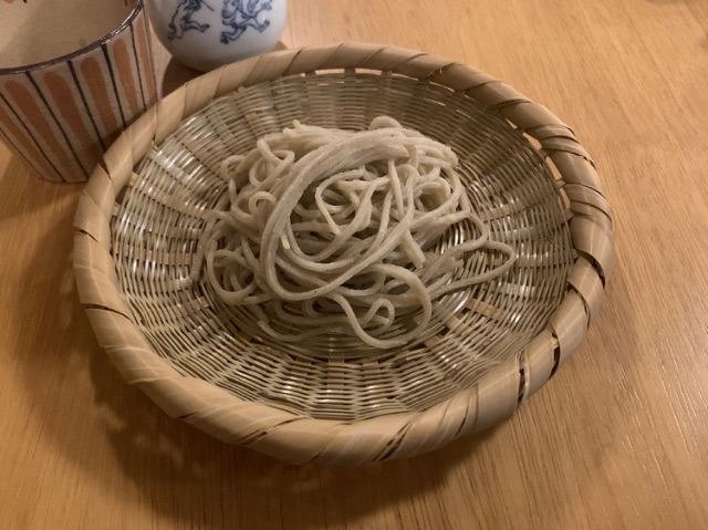 在寒冷的冬天,酒喝夠了,就令人想吃蕎麥麵來結束這一天─5家推薦的「蕎麥麵配酒」餐廳|hitosara編輯部推薦店家