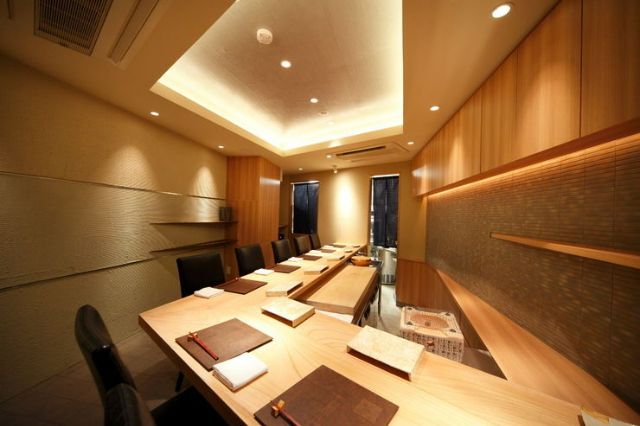 15 Unmissable Sushi Spots in Tsukiji, the World's Largest Market (Tokyo)