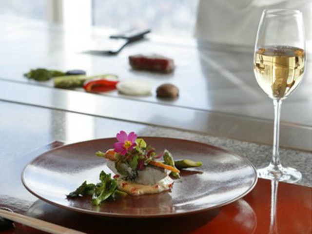 Recommended for a date! 5 restaurants where you can enjoy a beautiful night view / Osaka