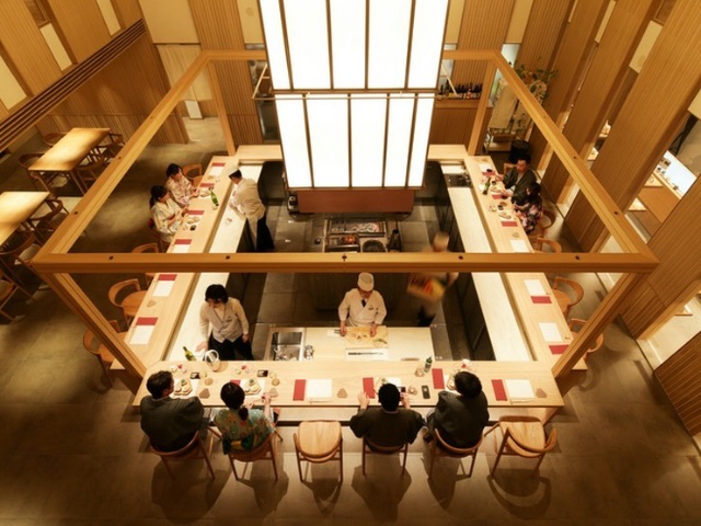 在充滿開放感的空間裡盡情享受四季各有特色的但馬美食