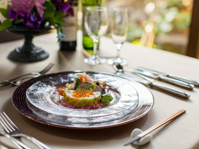 French cuisine using a variety of local vegetables served in the Bikan Historical Quarter
