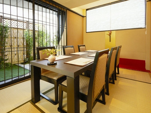 Sukiyaki and shabu shabu are great to have in winter! 5 recommended restaurants for get togethers with family and friends / Tokyo