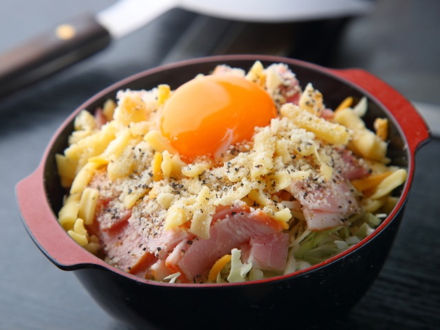 除了文字燒、大阪燒之外，還有嚴選的烤肉 