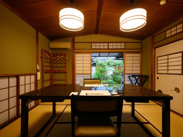 在日本國內外都擁有超人氣的旅遊區域「淺草」，令人想去探訪的5家日式餐廳｜東京 