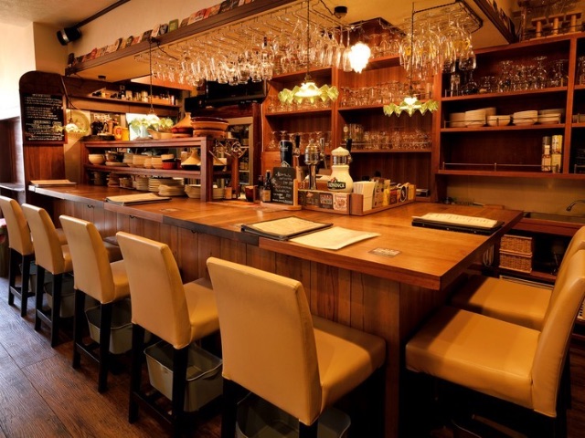 暢飲種類豐富、直接進口的比利時啤酒 