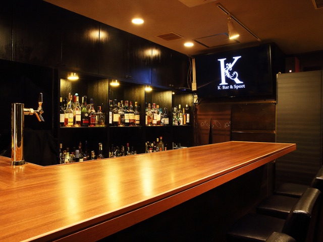 成年人隱寓酒吧，用世界名酒靜候您的蒞臨 