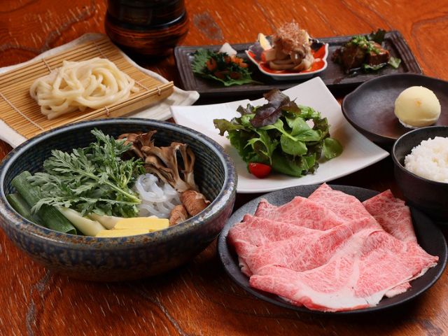Enjoying Curry Udon for lunch and Wagyu Shabu-Shabu or Sukiyaki for dinner.