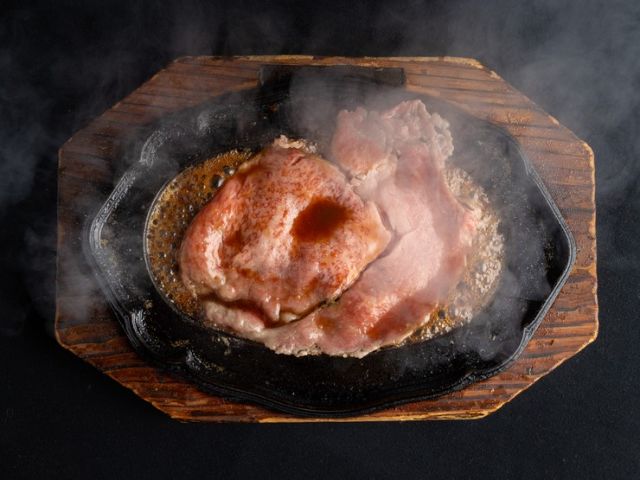 Savoring Japanese Beef with classical european cuisine.