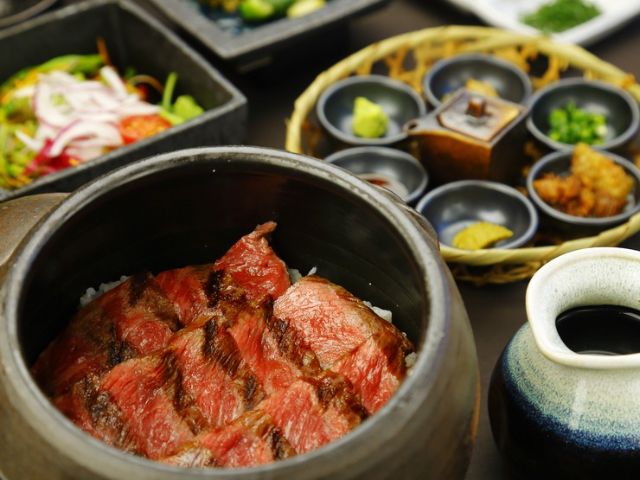 6 Select Restaurants to Enjoy Kyushu's Delicious Local Cuisine