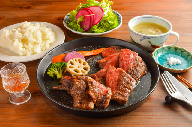 Exploring Shinshiro: A City Packed with Japanese Charm. Immerse Yourself in Local Travel, Enjoying Nature, Hot Springs, and Cuisine | Shinshiro City Wellness Tour