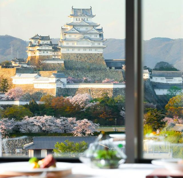 One of Hyogo Prefecture's Top Cherry Blossom Viewing Spots! 5 Must-Visit Shops When Visiting Himeji Castle