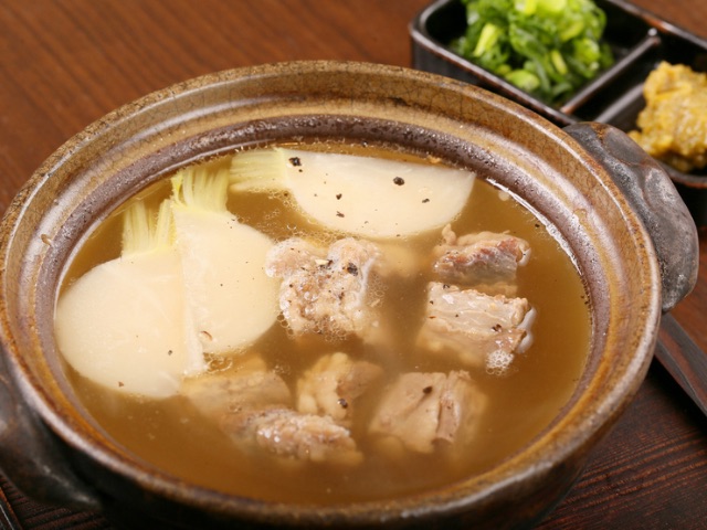 A lineup of Japanese and Western menu items that let guests enjoy seasonal ingredients