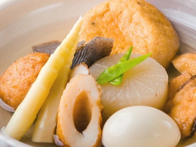 A Japanese food izakaya where guests can enjoy oden, skewers, and local sake