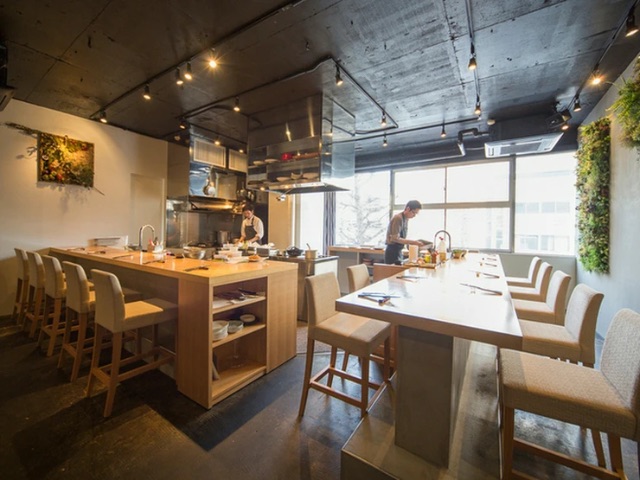 Drop by these restaurants! 5 famous restaurants where the materials, craftsmanship, and sense truly shine / Susukino in Sapporo
