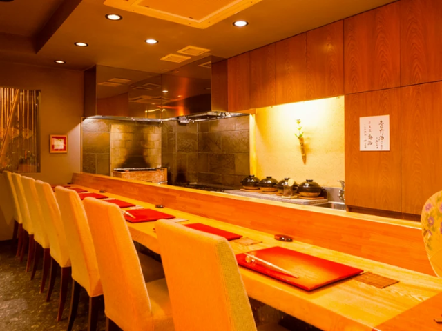 Drop by these restaurants! 5 famous restaurants where the materials, craftsmanship, and sense truly shine / Susukino in Sapporo
