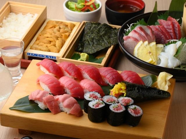 5 restaurants where guests can enjoy a comfortable time with friends until late at night without worrying about the time / Tokyo