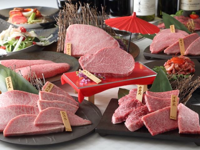 Savoring every part of the A5 grade Wagyu beef, purchased as a whole, including rare cuts.