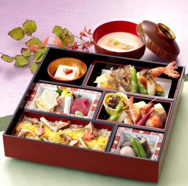 13.美濃吉 四條河原町店(三條・四條烏丸・四條河原町)