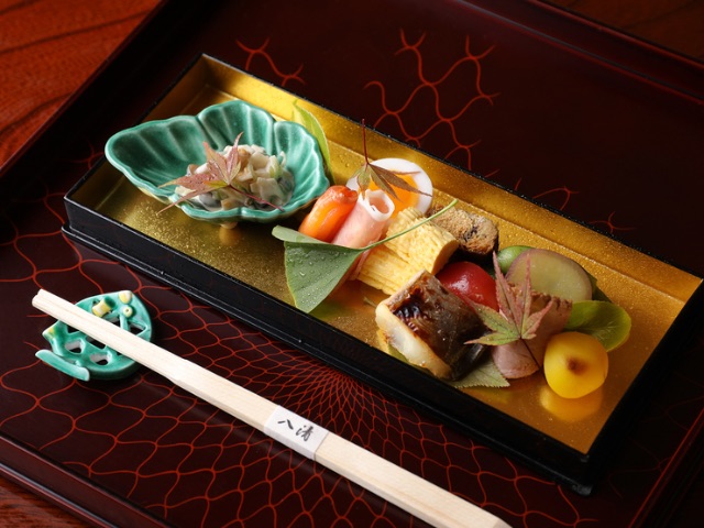 Chef's choice haute cuisine with seasonal flavors served in a private room with a stylish modern Japanese design