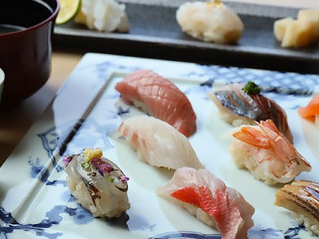 眺望瀨戶內海,品味各式創意壽司