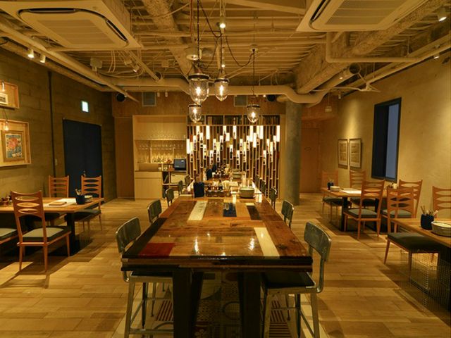 品嚐各種形狀、味道濃鬱的熟成肉的地方。