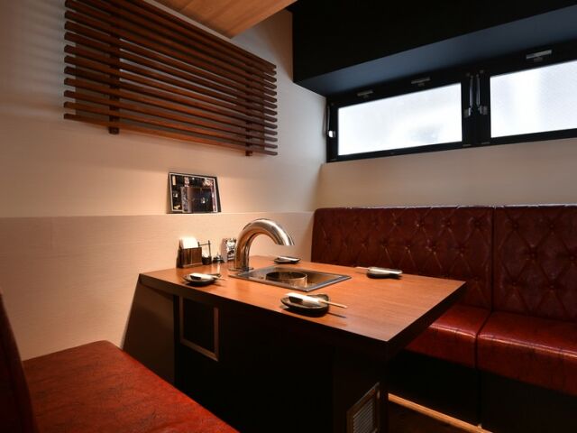 쥬구세이 호르몬 야마가타규 스미비 야키니쿠 우시가타리 floor