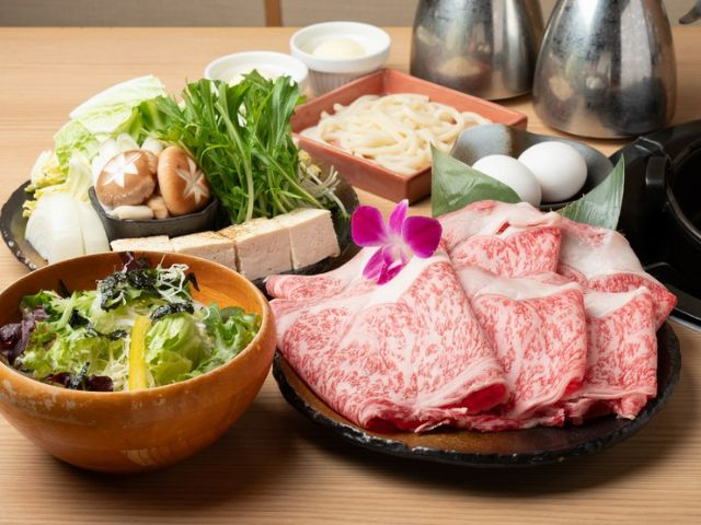 5. 야키니쿠 스키야키 준 우메다 본점