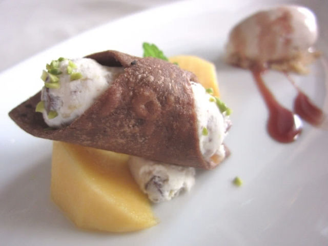 13. Trattoria Mangia Pesce (Kita Sando)
