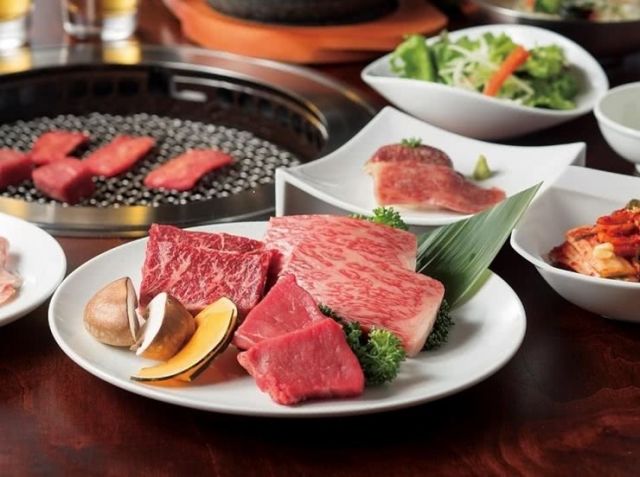도쿄에서 무제한으로 즐길 수 있는 야키니쿠 맛집 14곳
