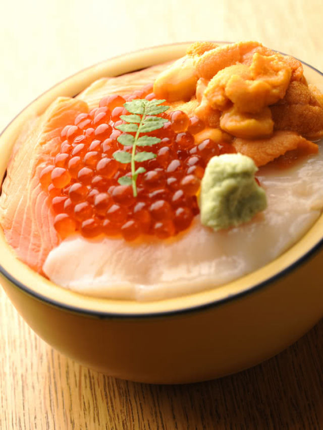여러분이 홋카이도 여행에서 놓치지 말아야 할 Hearty 해물 요리 Rice Bowls