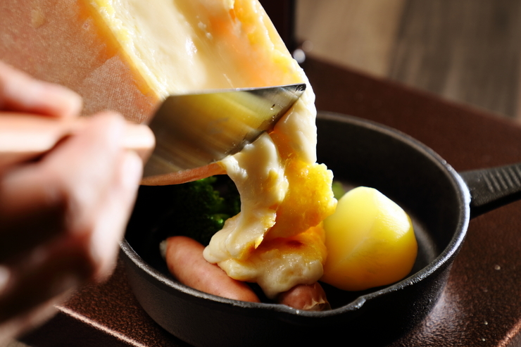6. Sizzle (Japanese Cuisine, Western Cuisine, Sushi)