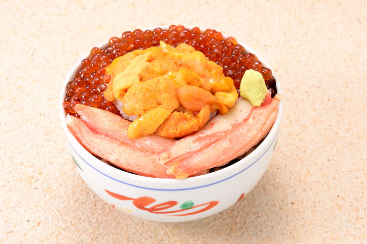 13. Kaisenya Yoshidon (Japanese Cuisine)
