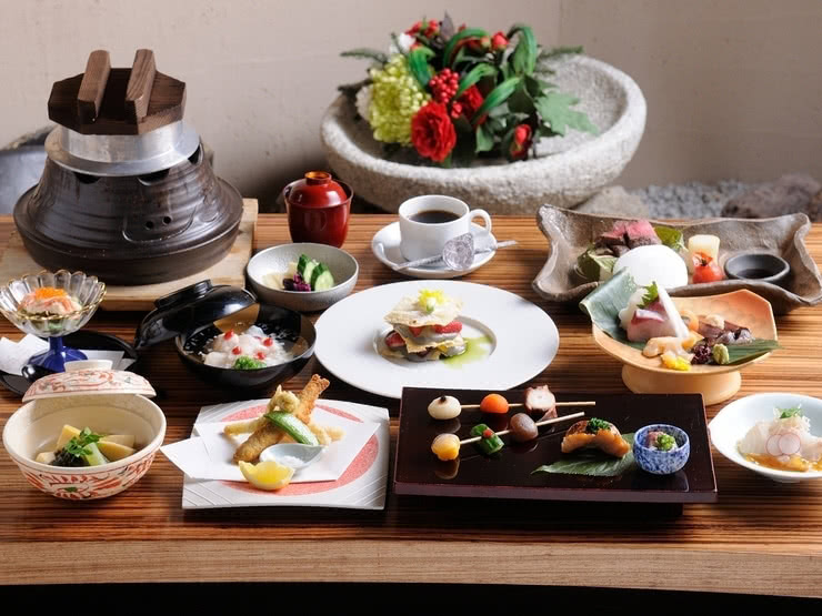 15. Suigetsu (Hirakatashi - Kaiseki)