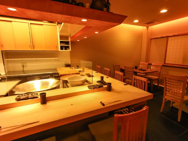 15 이자카야 Serving 쿠시카츠 Renowned Food of 오사카
