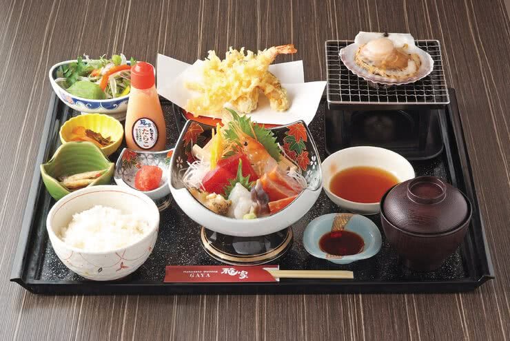3. Hakodate Dining Gaya