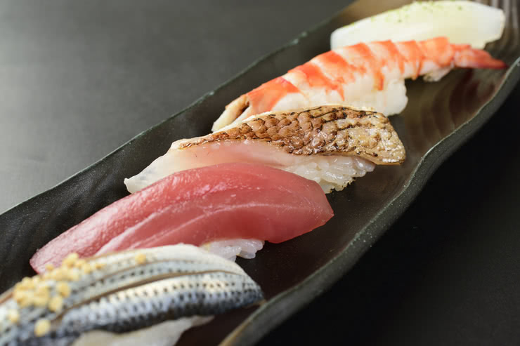 10. Sushi Tenguzakura (Matsuiyamate / Kaiseki)