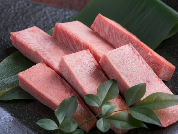 14. Rikaen Meiji-dori Branch (Nakasu-Kawabata)