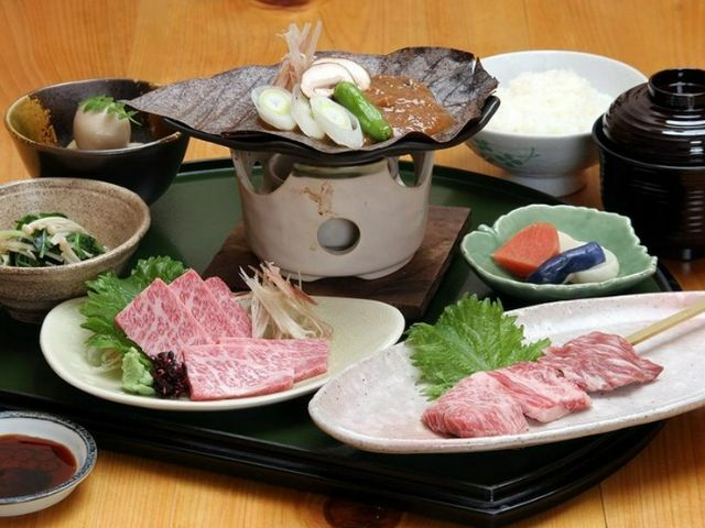 5. 히다 다카야마 히다 규 교도료리(향토요리) 슈사이
