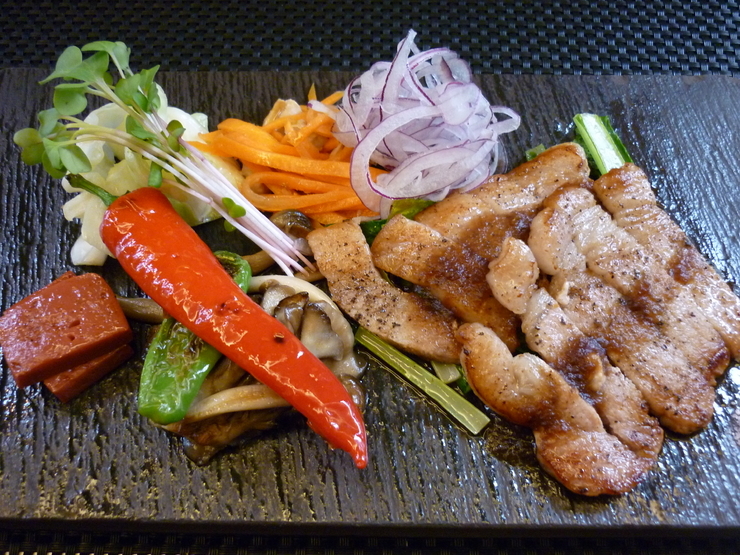 5. Teppan Steak Atout (Shinsaibashi / Teppanyaki)