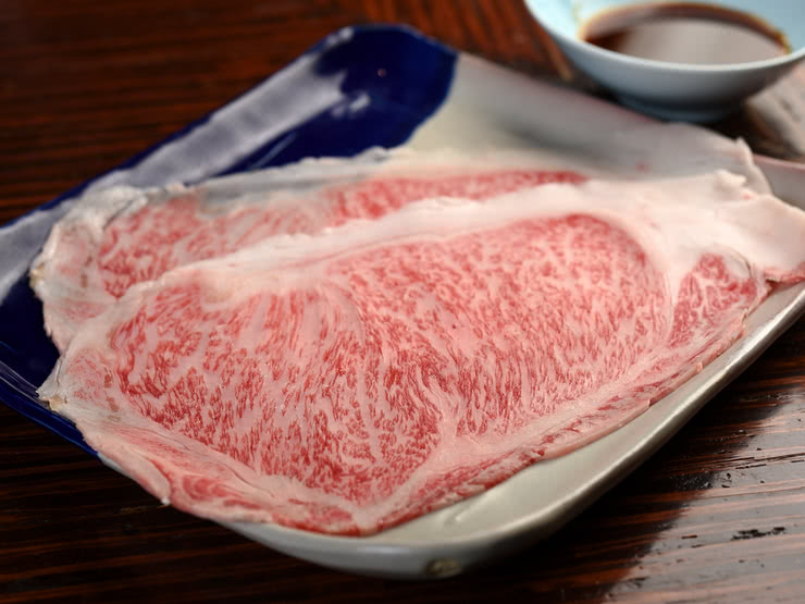 6. 야키니쿠 대산 메인 지점 (Nijo)