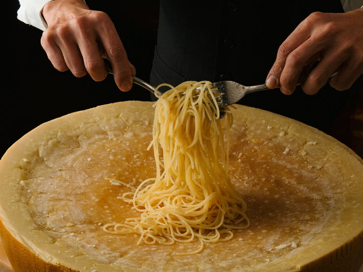 8. BONNE RACLETTE (Italian Cuisine)