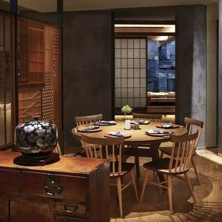 신주쿠에서 뛰어난 30개의 일식 레스토랑