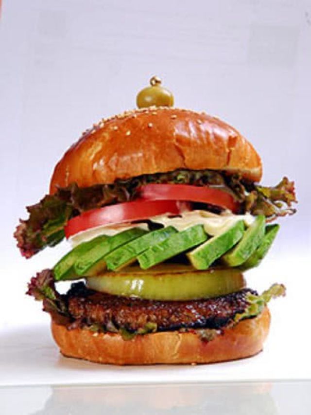 14. ishigakijima Kitchen Bin【北谷町】