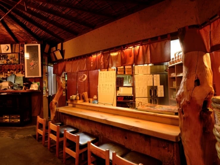 우에노와 아사쿠사 지역에 방문해야 할 30개의 클래식 레스토랑