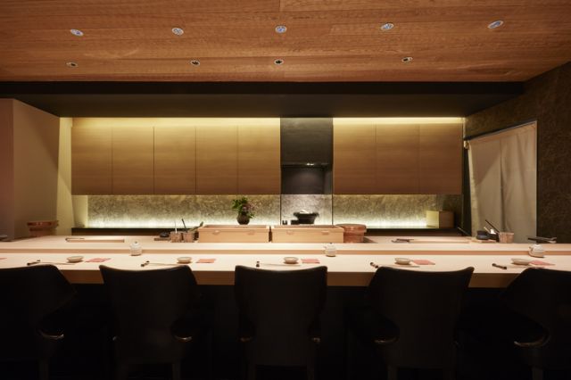 아카사카, 에비스, 롯본기에서 최고급 스시 레스토랑 14곳