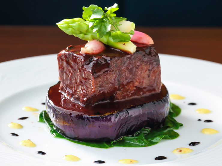 5. Minamiaoyama 2 Chome French Bar HONDA
