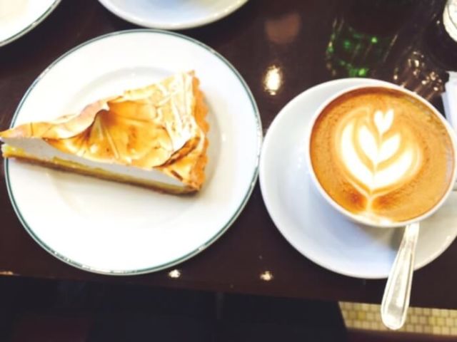 6. AUX BACCHANALES　梅田