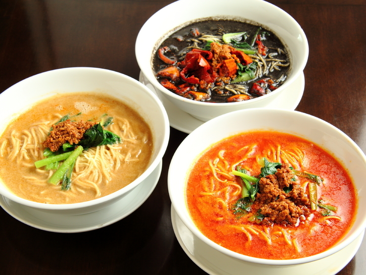 18. Chinese Restaurant Lotus Moon Shin Marunouchi Building (Tokyo)